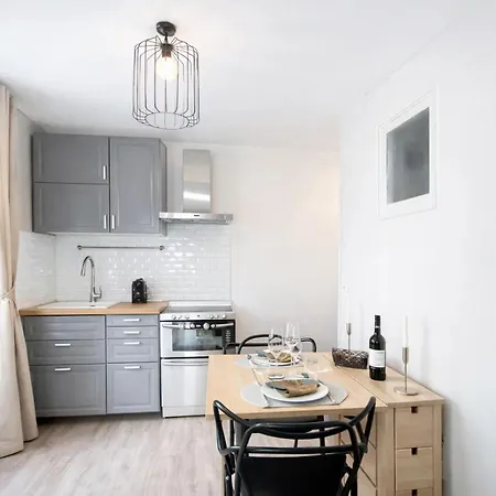 Stunning Duplex - Eiffel Tower & Trocadero Apartment