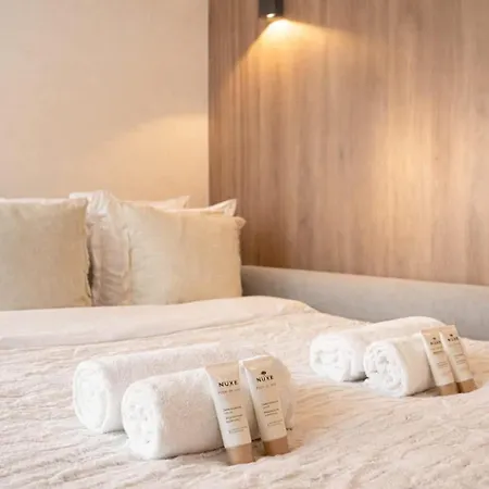 Stunning Duplex - Eiffel Tower & Trocadero Apartment